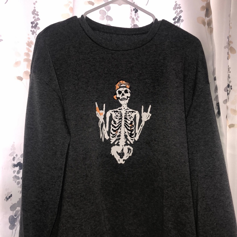 Skeleton sweatshirt